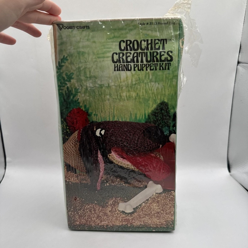 Vogart Crafts Creative Crochet Creatures Hound Dog Hand Puppet Craft Kit Vtg USA